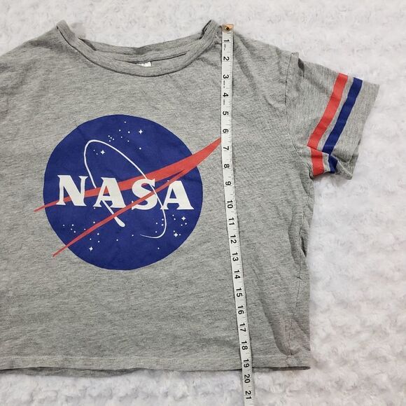Divided H&M NASA size small tee - Picture 3 of 6
